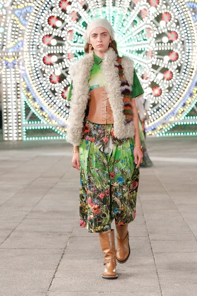 Look 36
